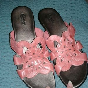 Clarks bendable sandals size 10